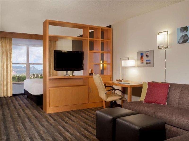 Hyatt House - University Village Colorado Springs Zewnętrze zdjęcie