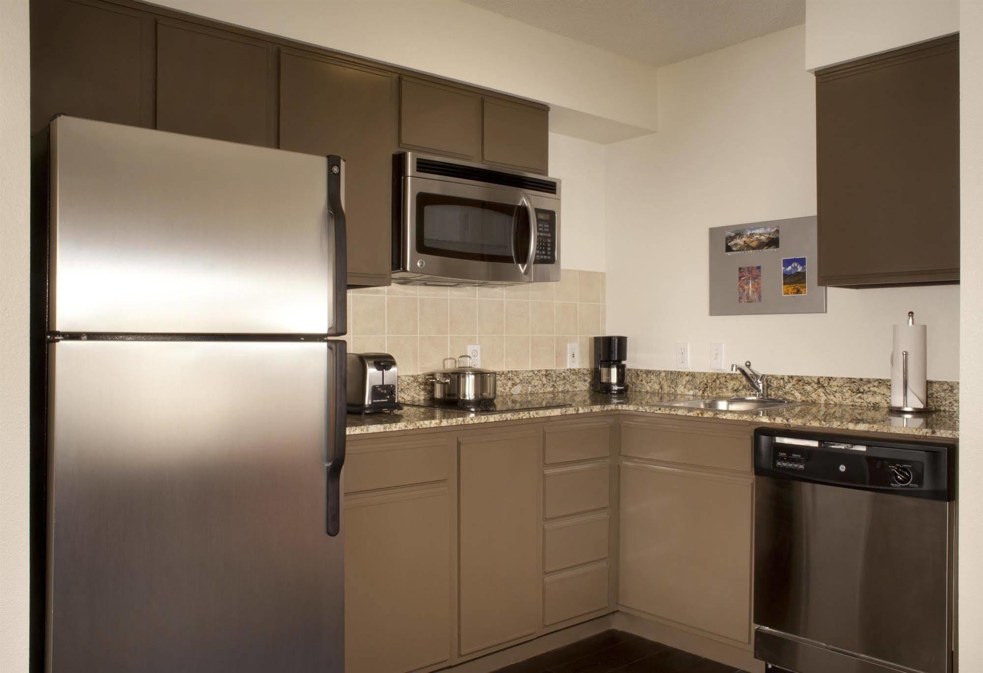 Hyatt House - University Village Colorado Springs Zewnętrze zdjęcie